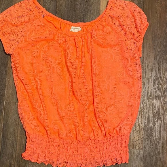 Bobbie Brooks 2X Coral Crochet Lace Cap Sleeve Top - Picture 2 of 8